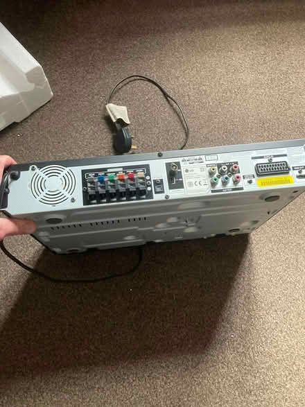 Photo of free LG DVD receiver and 2 speakers (Streatham Hill, SW2) #2
