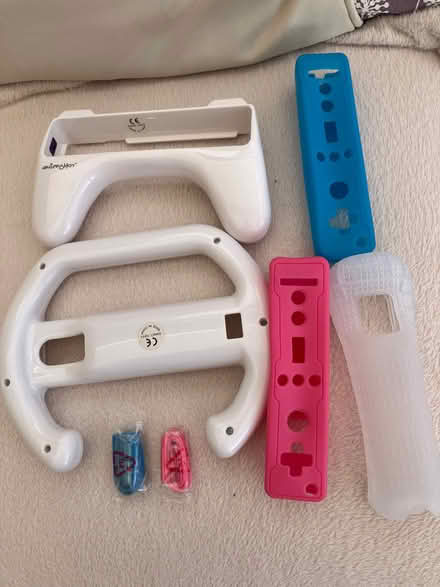 Photo of free Accessories for Nintendo Wii (Rothley LE7) #1