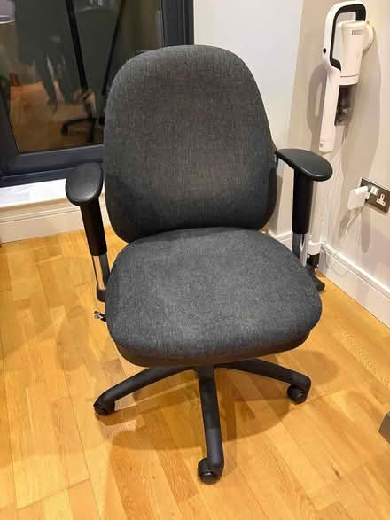 Photo of free Office Chair, grey pad seat armrest (SE1) #1