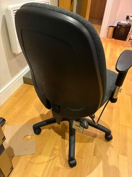 Photo of free Office Chair, grey pad seat armrest (SE1) #3