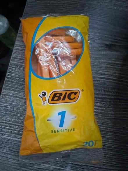 Photo of free Bic Sensitive Razors (Woodside SE25) #1