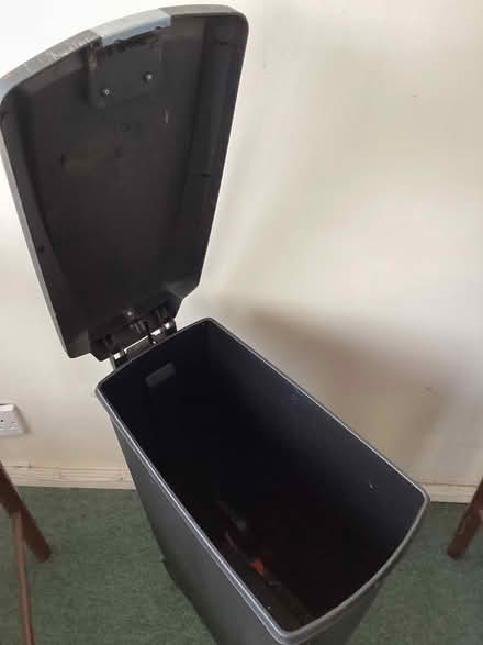 Photo of free “Simplehuman” kitchen waste bin (Horspath OX33) #1