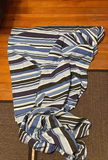 Photo of free single dovet cover - blue stripped (New Malden KT3) #1