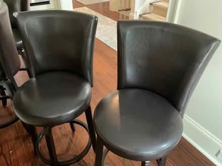 Photo of free 4 swivel counter stools (Plymouth Meeting) #1