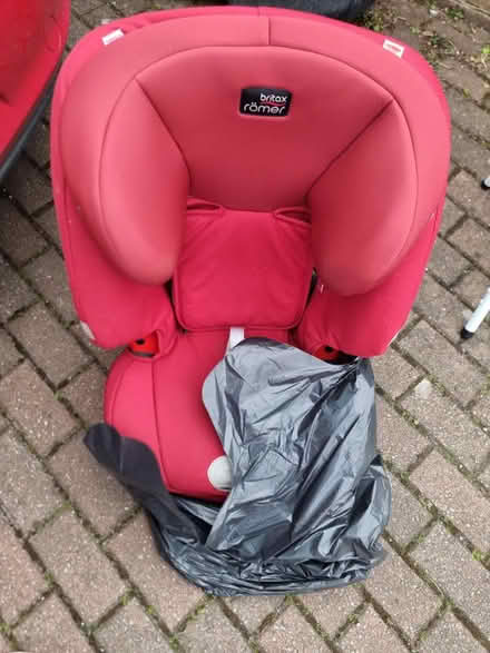 Photo of free Hardly used car seat (Sale M33) #1