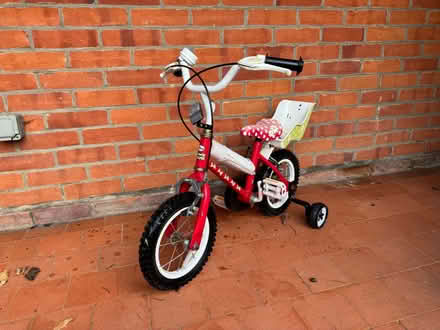 Photo of free Kids bike with stabilisers (Inhurst RG26) #2