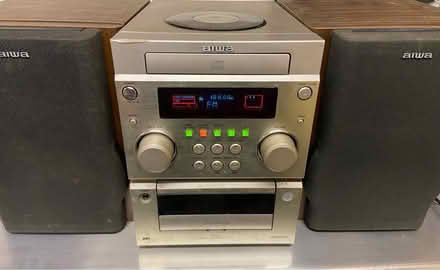 Photo of free AIWA hifi system with Tape/CD/Tuner (Northolt UB5) #1
