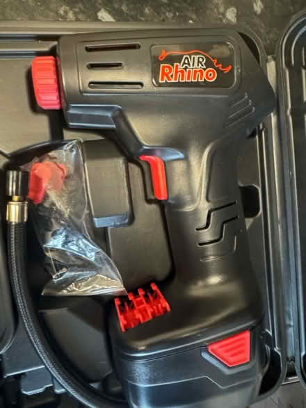 Photo of free Car Tyre Inflator (Carshalton SM5) #2