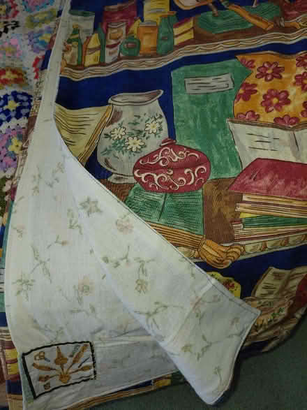 Photo of free Lined bedspread/ door curtain (Glasgow Linthouse G51) #3