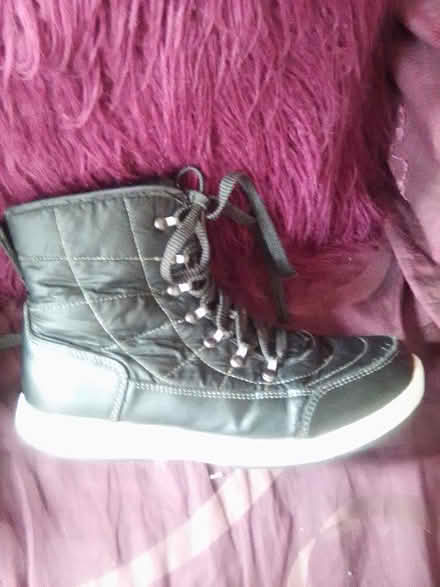 Photo of free Sneaker Boots 10031 (Hamilton Heights 10031) #3