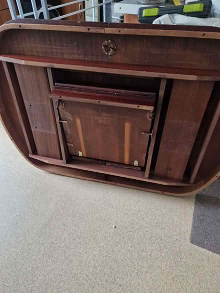 Photo of free extendable table and 4 chairs (Stoke Park IP2) #1