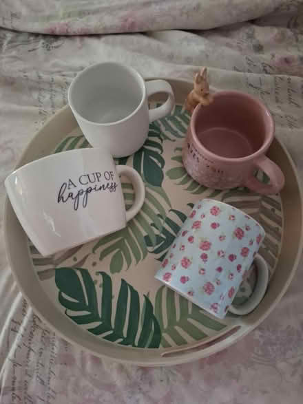 Photo of free 4 x mugs cups (Hanworth TW13) #1