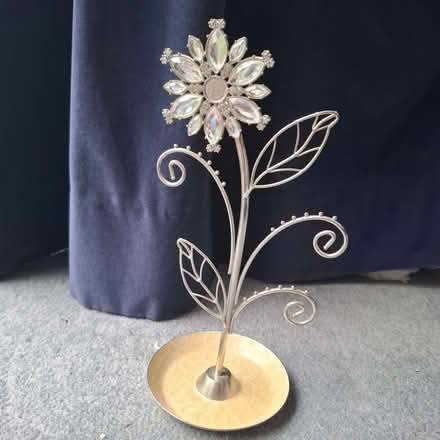 Photo of free Jewellery stand/trinket dish (Emmbrook RG41) #1
