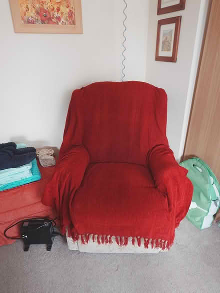 Photo of free Electric riser recliner (Abingdon OX14) #3