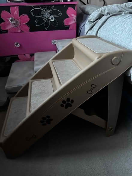 Photo of free Pet steps (Kimpton, SG4) #1