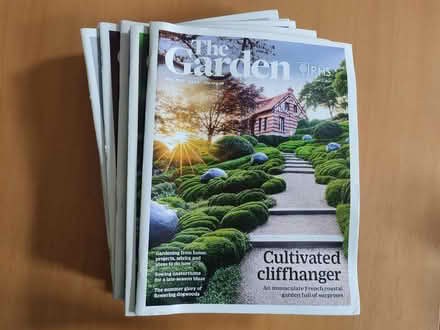 Photo of free 12 x RHS garden magazine (Earlsdon CV5) #1