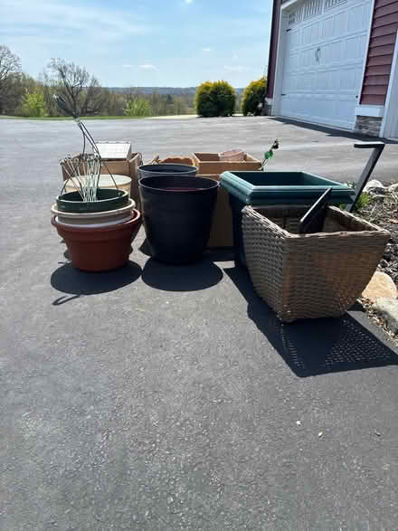 Photo of free Variety of garden containers (Kintnersville, Pa) #1