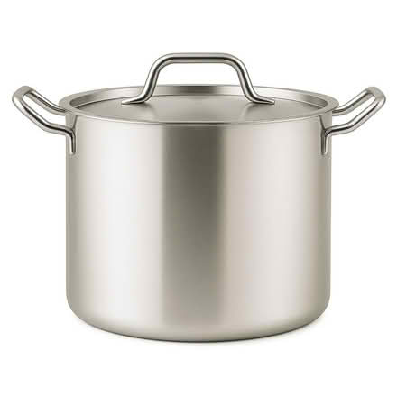 Photo of Saucepans, serving dishes, utensils (TA19) #1