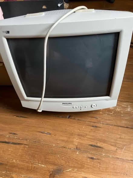 Photo of free Retro (?) monitor (Yeadon LS19) #1