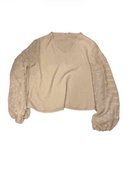 Photo of free 3rd + Malt Woman’s Top (Brooklyn Storage) #1