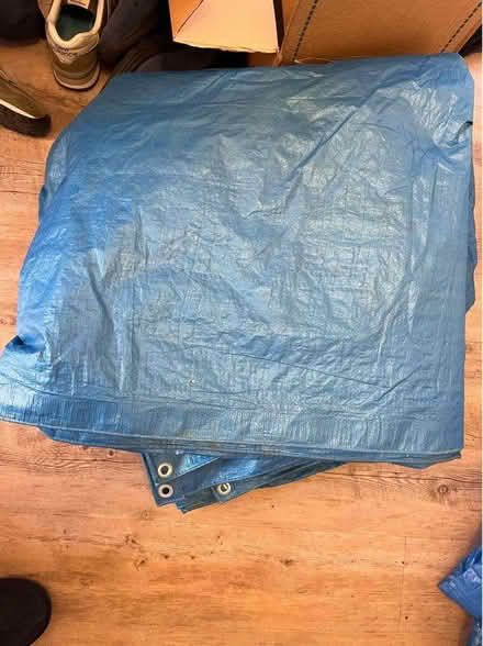 Photo of free Very Large Blue Groundsheet (Trumpsgreen GU25) #1