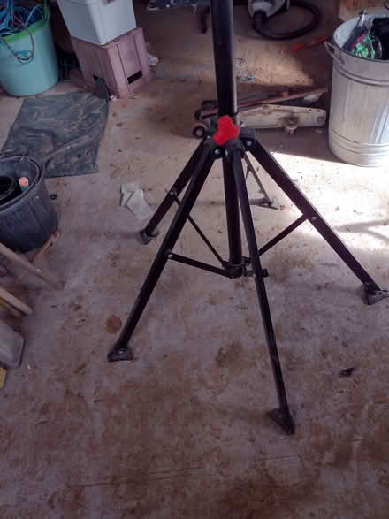 Photo of free Bicycle repair stand (Llandrindod LD1) #2