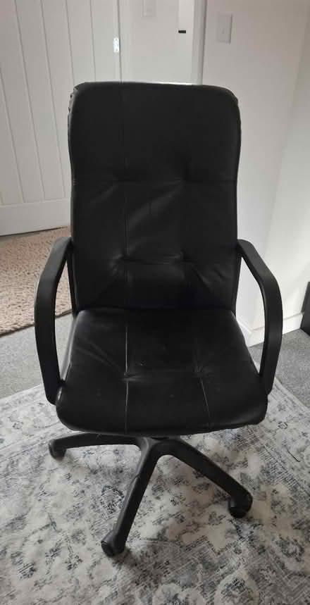 Photo of free Office chair (NN10) #1