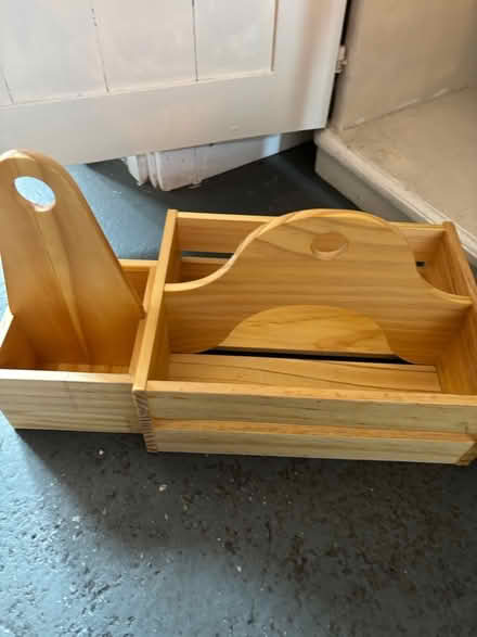 Photo of free Condiment holder (Hx61ad) #1