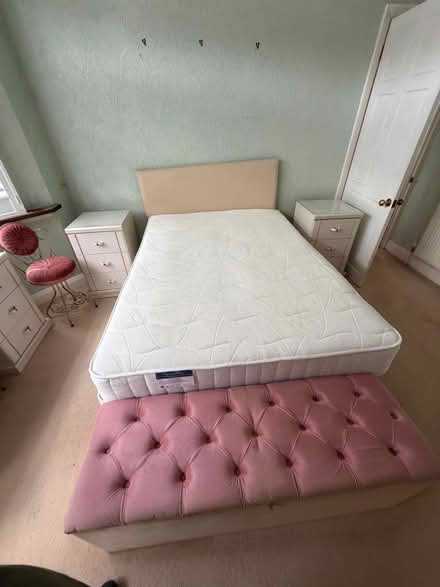 Photo of free 2 x double divan beds (BR1 4LQ) #2