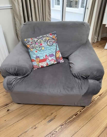 Photo of free Cream Leather Suite (Kilmacanogue) #2