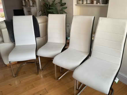 Photo of free 4 dining chairs (Off Sidcup hill.) #1