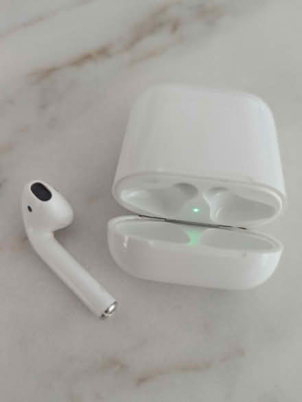 Photo of free Single air pod with case (near Central Park) #1