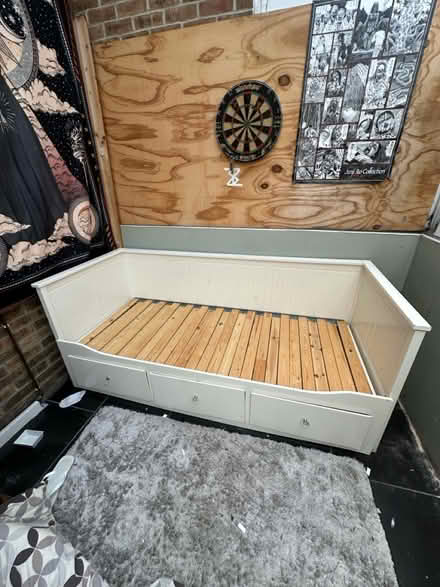 Photo of free IKEA hemnes Trundle bed (Cheshunt, EN7) #4