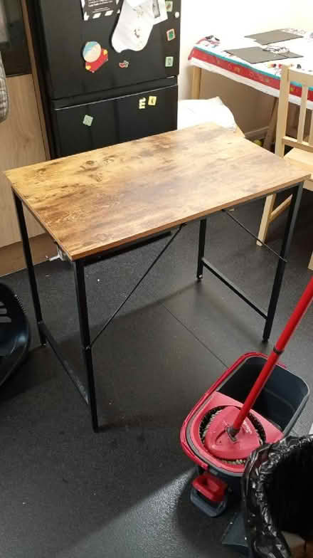 Photo of free Table (Goodmayes IG3) #1