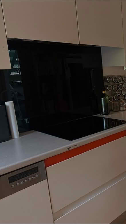 Photo of free Black glass sheet (Albert Park M20) #1