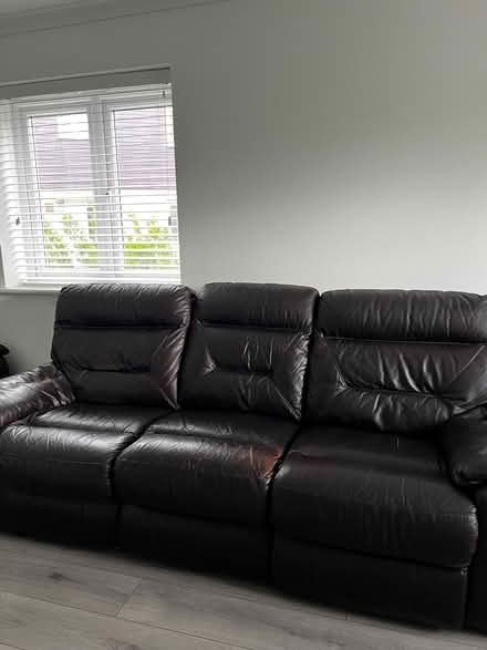 Photo of free 3 seater sofa (Little Billington LU7) #2