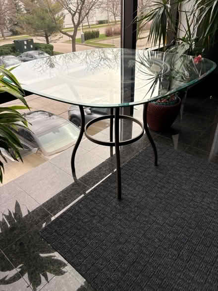 Photo of free Kitchen/dining table set (N E Oakville.) #1