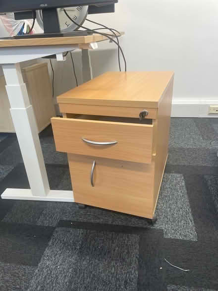 Photo of free Set of desk drawers (Temple Street OX4) #1