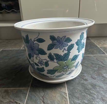 Photo of free Decorative Plant pots (Bracknell RG12) #1