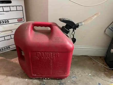 Photo of free Gasoline can (Sunnyvale (Wolfe)) #1