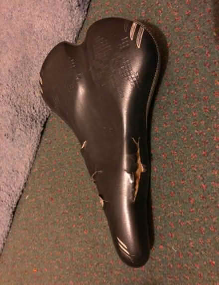 Photo of free Bike saddle (N19 archway) #2