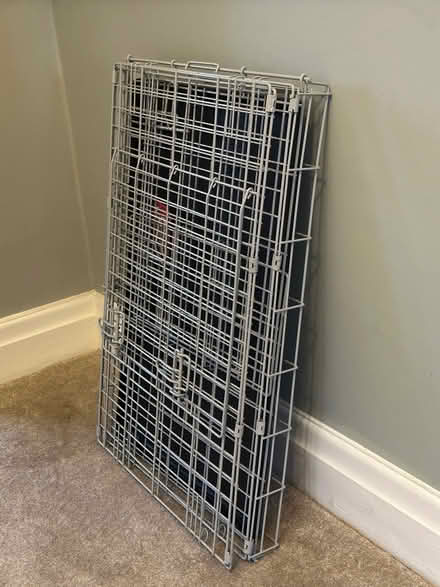 Photo of free Medium Dog Crate (Gorse Hill M32) #1
