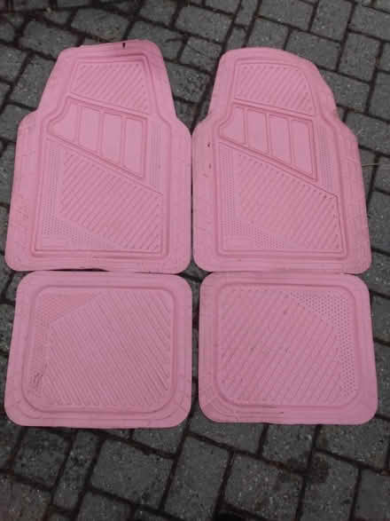 Photo of free Car Floor Mats Set (Near Baseline Rd. & Clyde Ave.) #1