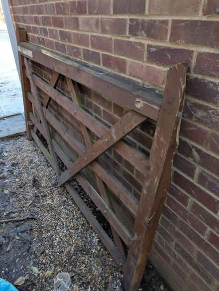 Photo of free Five-bar 7-foot gate (GU2, near Guildford Cathedral) #1