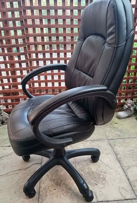 Photo of free Executive office chair (Brandon IP27) #4