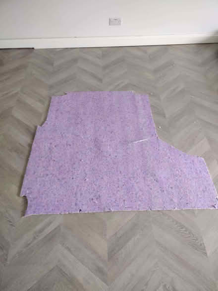 Photo of free Grey high pile carpet (Southfields SW19) #3