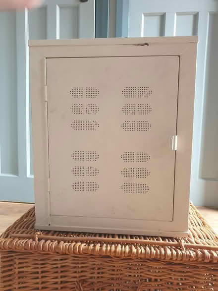 Photo of free Small vintage metal cabinet (Rhostyllen LL14) #2