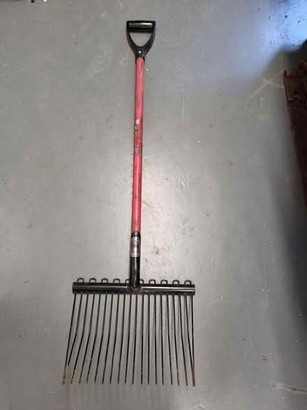 Photo of free Pooper scooper (CM2 springfield, chelmsford) #1