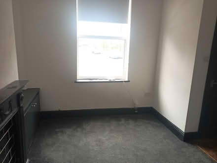 Photo of An L-shaped sofa bed suitable for the living room (Droylsden M18) #2