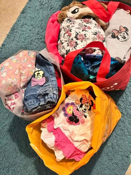 Photo of free Girls clothes age 2-3 yrs old (Chislehurst) #1